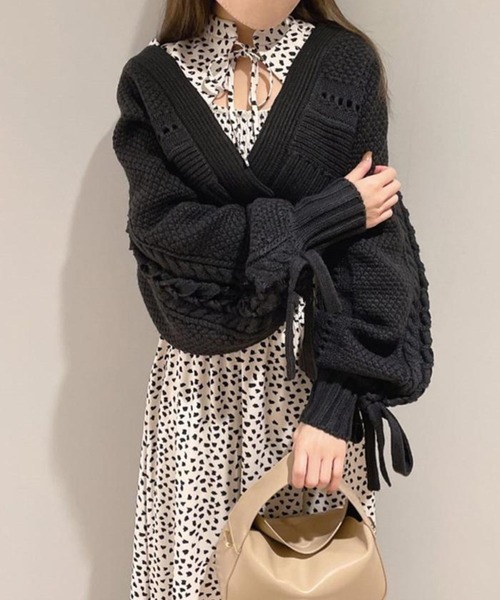 sevens（セブンズ）の「【sevens】編み込みサイドリボンカーディガン