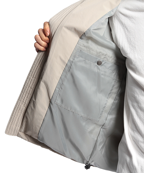 B:MING by BEAMS（ビーミングバイビームス）の「【OCEANS12月号掲載】河田フェザー 止水ジップ ダウンブルゾン（ダウンジャケット/コート・メンズ・ブラック/ライトグレー/ネイビー・X-LARGE/SMALL/LARGE/MEDIUM）」の6枚目の写真