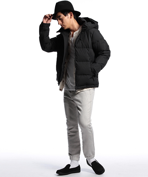 B:MING by BEAMS（ビーミングバイビームス）の「【OCEANS12月号掲載】河田フェザー 止水ジップ ダウンブルゾン（ダウンジャケット/コート・メンズ・ブラック/ライトグレー/ネイビー・X-LARGE/SMALL/LARGE/MEDIUM）」の7枚目の写真