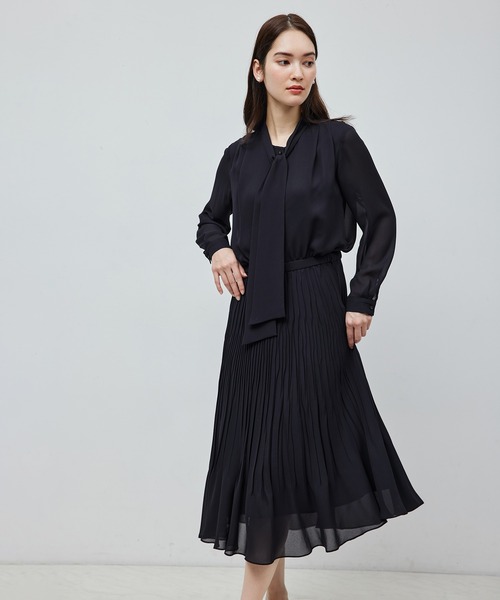 ROPE'（ロペ）の「シフォンランダムプリーツワンピース【セレモニー対応】（ワンピース・レディース・ネイビー・36/38）」の22枚目の写真