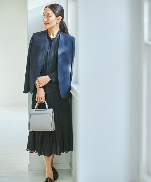 ROPE'（ロペ）の「シフォンランダムプリーツワンピース【セレモニー対応】（ワンピース・レディース・ネイビー・36/38）」の21枚目の写真