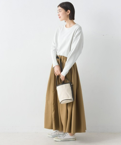 OMNES（オムネス）の「リップルダブルフェイス裾ラウンド長袖Tシャツ（Tシャツ/カットソー・レディース・ブラック/ベージュ/ホワイト/ネイビー・LARGE/MEDIUM）」の8枚目の写真