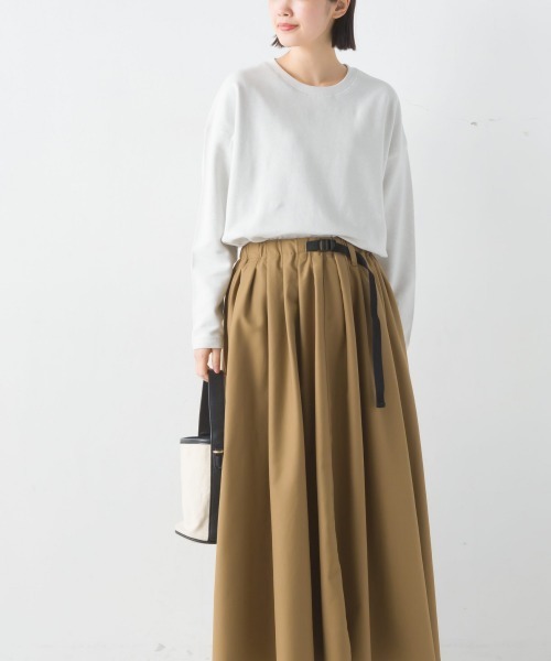 OMNES（オムネス）の「リップルダブルフェイス裾ラウンド長袖Tシャツ（Tシャツ/カットソー・レディース・ブラック/ベージュ/ホワイト/ネイビー・LARGE/MEDIUM）」の9枚目の写真