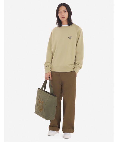 Maison Kitsune(メゾンキツネ)の「BOLD FOX HEAD PATCH OVERSIZE SWEATSHIRT(スウェット・メンズ・ブラック/ダークグレー/ベージュ系その他/キナリ/ダークグリーン/ブルー系その他・S/M/L/XS/XL)」の20枚目の写真