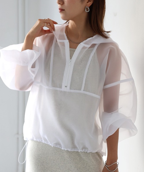 Riberry（リベリー）の「ドロストシアーアノラックパーカー（パーカー・レディース・オフホワイト/ブラック・FREE）」の3枚目の写真