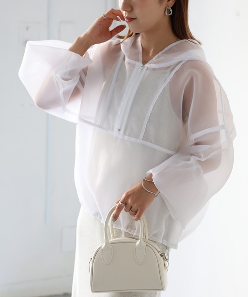 Riberry（リベリー）の「ドロストシアーアノラックパーカー（パーカー・レディース・オフホワイト/ブラック・FREE）」の8枚目の写真