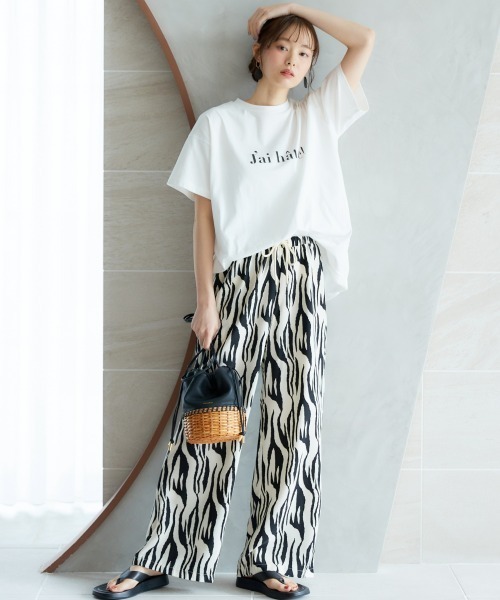 miclat（ミクラ）の「大きいサイズ　ルーズシルエットロゴプリントTシャツ　miclat（Tシャツ/カットソー・レディース・ネイビー/ホワイト/グリーン・L/LL/3L/4L/5L）」の9枚目の写真