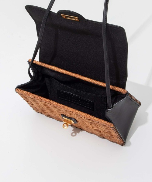 The Bagmati（ザバグマティ）の「BAGMATI LEATHER COMBINATION BASKET SHOULDERBAG バグマティ レザー使い かごバッグ　ショルダー（ショルダーバッグ・レディース・ブラック・FREE）」の4枚目の写真