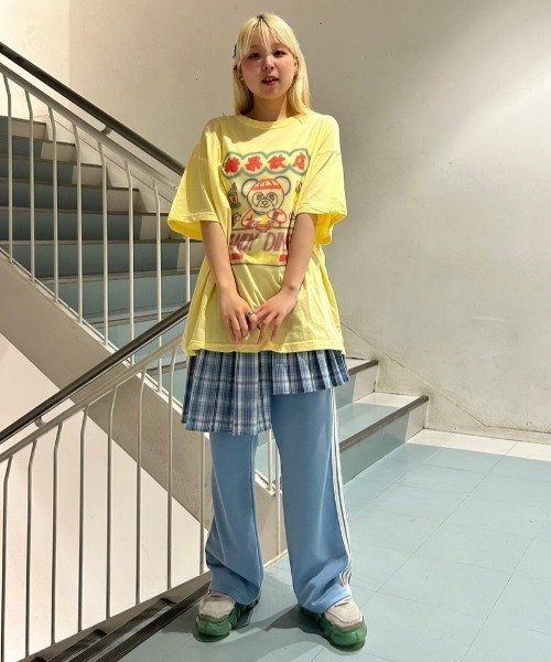 Candy Stripper(キャンディストリッパー)の「CANDY DINER BIG Tシャツ(Tシャツ/カットソー・レディース・オフホワイト/ブラック/イエロー・2)」の17枚目の写真