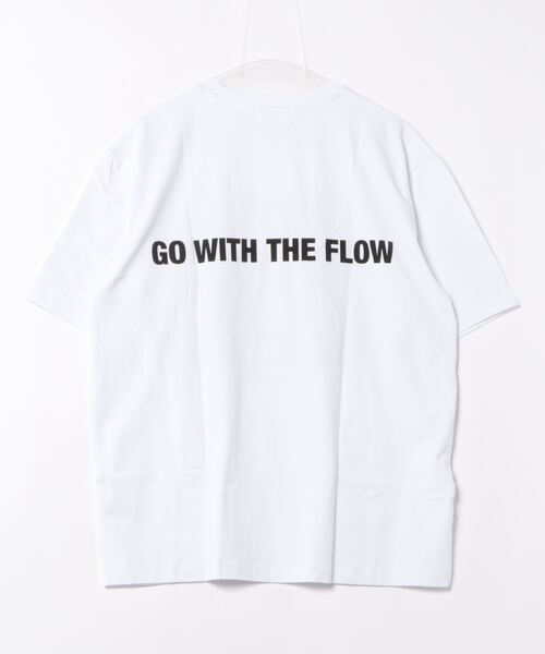 BAYBLO（ベイブロ）の「(BB)【ユニセックス】サマー グラフィック ストレッチ Tシャツ（Tシャツ/カットソー・メンズ・オフホワイト/ブラック/ベージュ・MEDIUM/LARGE）」の4枚目の写真