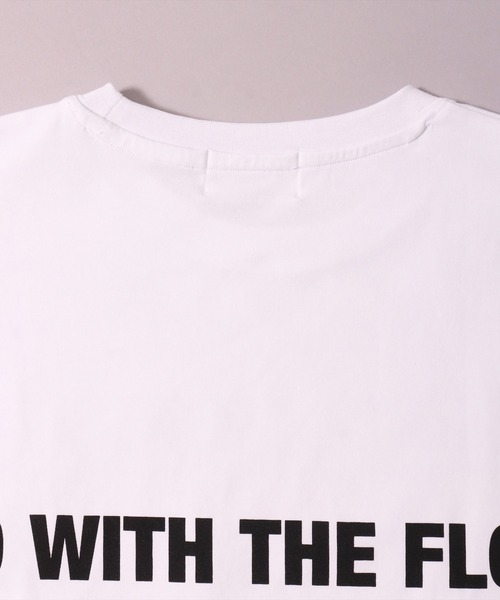 BAYBLO（ベイブロ）の「(BB)【ユニセックス】サマー グラフィック ストレッチ Tシャツ（Tシャツ/カットソー・メンズ・オフホワイト/ブラック/ベージュ・MEDIUM/LARGE）」の19枚目の写真