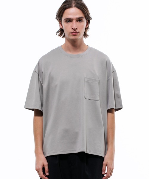 VICTIM(ヴィクティム)の「VICTIM ヴィクティム / BIG TEE ビッグシルエットTシャツ ポケT / VTM-24-CS-007(Tシャツ/カットソー・メンズ・グレイッシュベージュ/ブラック/ホワイト・MEDIUM/LARGE/X-LARGE)」の3枚目の写真
