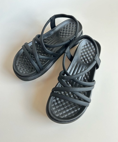 IRADOWL（アイラドール）の「クロスレースアップオープントゥ厚底サンダル（サンダル・レディース・ホワイト/ブラック・38/39/36/37/35）」の15枚目の写真