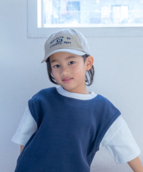 and D. petit main（アンドディープティマイン）の「カレッジロゴ刺繍CAP（キャップ・キッズ・ライトピンク/ベージュ/ネイビー・L(56cm)/M(54cm））」の2枚目の写真