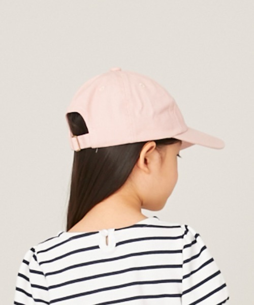 and D. petit main（アンドディープティマイン）の「カレッジロゴ刺繍CAP（キャップ・キッズ・ライトピンク/ベージュ/ネイビー・L(56cm)/M(54cm））」の4枚目の写真