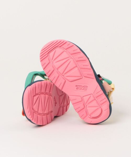 Teva(テバ)の「Teva テバ TODDLER HURRICANE XLT 2 キッズスポーツサンダル アウトドア(トドラーハリケーンXLT2) 1019390T(サンダル・キッズ・ブラック×イエロー/ブラック×ブルー/ブラック系その他・14.0cm/15.0cm/16.0cm/17.0cm/13.0cm)」の5枚目の写真