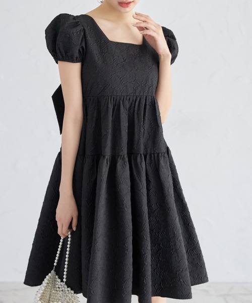 tocco closet(トッコ クローゼット)の「【ZOZO限定カラー】フラワーエンボスバックビッグリボンワンピース(ワンピース・レディース・ライトイエロー/ブラック/オフホワイト・M)」の20枚目の写真
