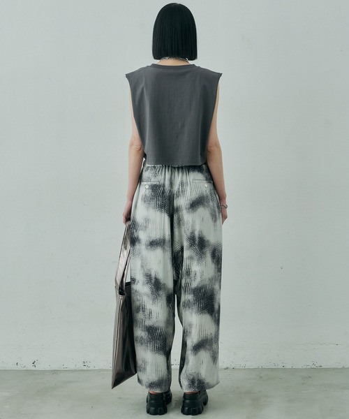 AIVER(アイバー)の「AIVER 16/-ウォッシュ天竺クロップドN/S TEE(Tシャツ/カットソー・レディース・ホワイト/ブラック/チャコールグレー/アッシュグレー・SMALL/MEDIUM/LARGE)」の17枚目の写真