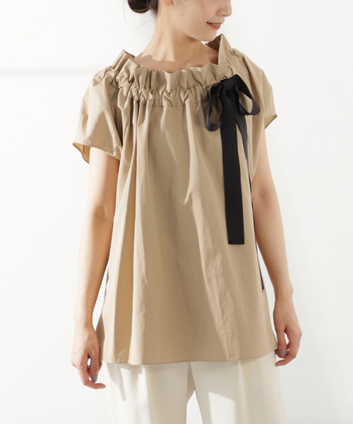 VERMEIL par iena(ヴェルメイユパーイエナ)の「コットントロピカルドロストリボンブラウス(シャツ/ブラウス・レディース・ベージュ/ブラック・FREE)」の17枚目の写真