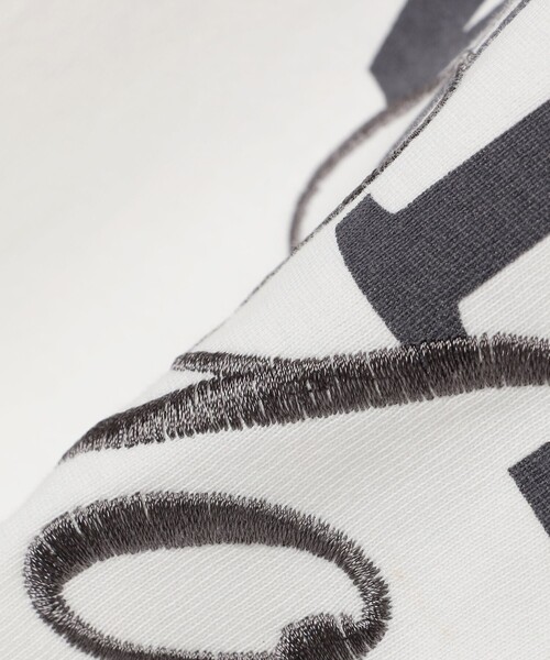 SHIPS any（シップス エニィ）の「SHIPS any: プリント × 刺繍 ロゴ Tシャツ<KIDS>（Tシャツ/カットソー・キッズ・ホワイト/ライトホワイト/ベージュ・150/130）」の21枚目の写真