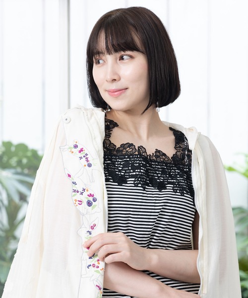 ScoLar(スカラー)の「142610:花ヨークレース×ボーダータンクトップ(タンクトップ・レディース・オレンジ/ピンク/ブラック・M)」の2枚目の写真