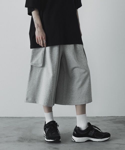 remer(リメール)の「loose sweat wide gaucho PT / ルーズスウェットワイドガウチョ(スウェットパンツ・メンズ・ブラック/グレー・SMALL/X-SMALL/LARGE/MEDIUM)」の12枚目の写真