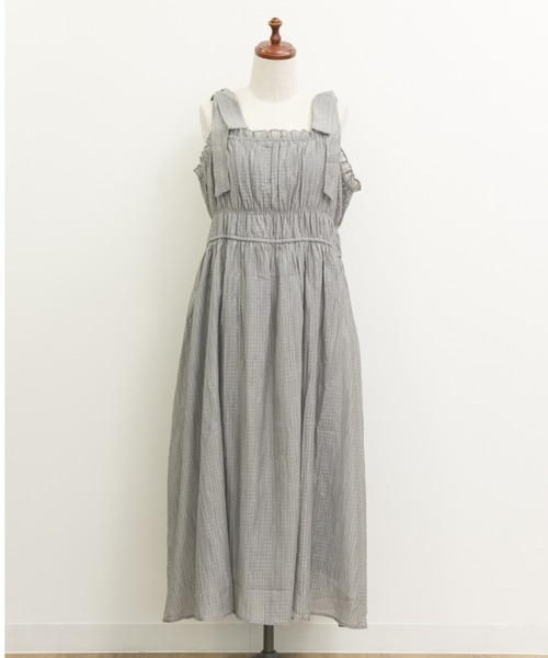 CLETTE（クレット）の「肩リボンギャザーワンピース（ワンピース・レディース・グレー/ブラック・3L/4L/LL）」の18枚目の写真