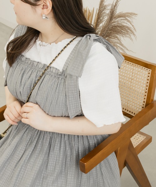 CLETTE（クレット）の「肩リボンギャザーワンピース（ワンピース・レディース・グレー/ブラック・3L/4L/LL）」の13枚目の写真