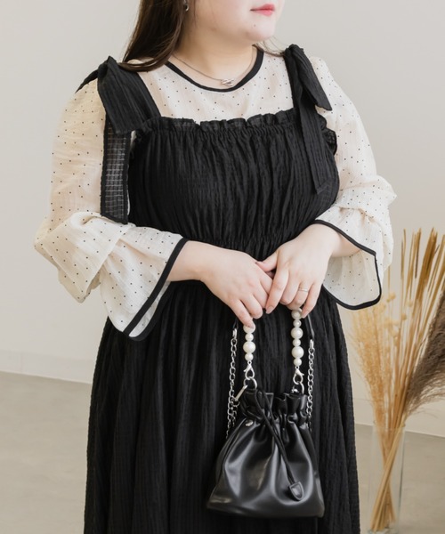 CLETTE（クレット）の「肩リボンギャザーワンピース（ワンピース・レディース・グレー/ブラック・3L/4L/LL）」の6枚目の写真