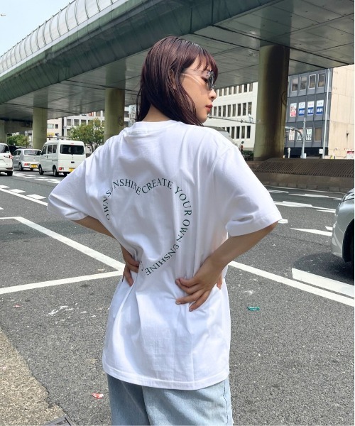 almo(アルモ)の「ハートバックプリントTシャツ(se)(Tシャツ/カットソー・レディース・レッド/グリーン/ブラック・FREE)」の2枚目の写真