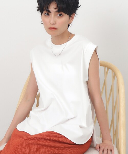 OPAQUE.CLIP（オペークドットクリップ）の「◆UV リラクシーノースリーブ／シルキースーピマ【接触冷感/洗濯機洗い可】（Tシャツ/カットソー・レディース・チャコールグレー/ホワイト/ブラック・36/38/40/42）」の17枚目の写真