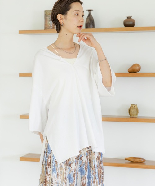 LEPSIM(レプシィム)の「ネックスリットチュニック 114441(Tシャツ/カットソー・レディース・グレー/ブルー/オレンジ/アイボリー・FREE)」の10枚目の写真