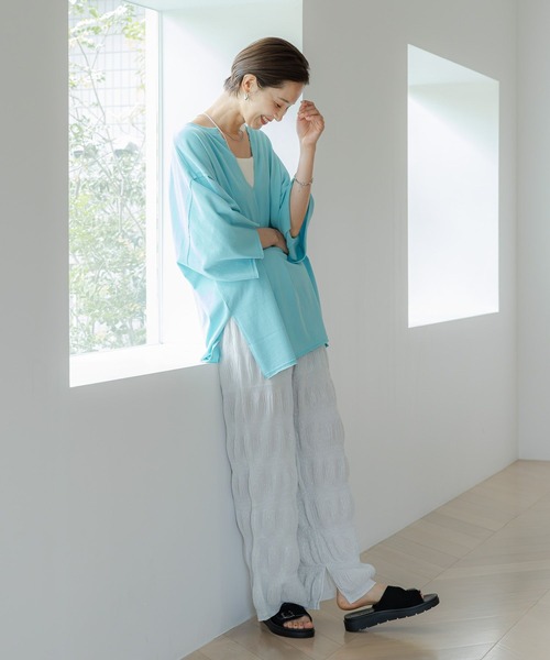 LEPSIM(レプシィム)の「ネックスリットチュニック 114441(Tシャツ/カットソー・レディース・グレー/ブルー/オレンジ/アイボリー・FREE)」の22枚目の写真