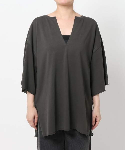 LEPSIM(レプシィム)の「ネックスリットチュニック 114441(Tシャツ/カットソー・レディース・グレー/ブルー/オレンジ/アイボリー・FREE)」の21枚目の写真
