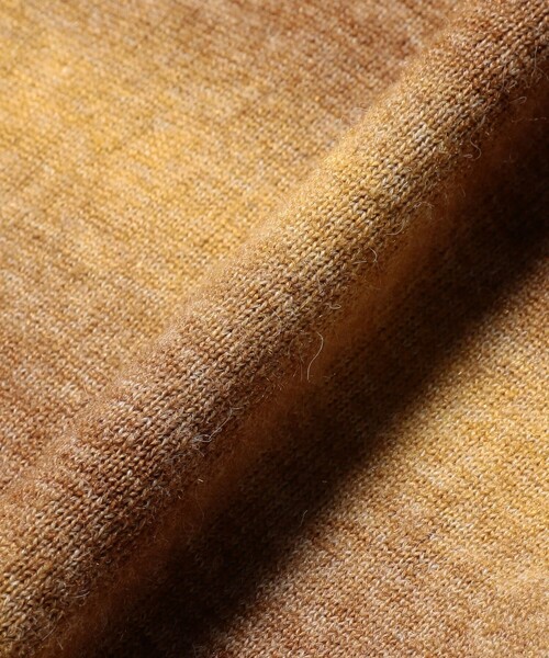 BEAMS(ビームス)の「フェード ボーダー クルーネックニット(ニット/セーター・メンズ・カーキ/パープル・X-LARGE/LARGE/MEDIUM/SMALL)」の13枚目の写真