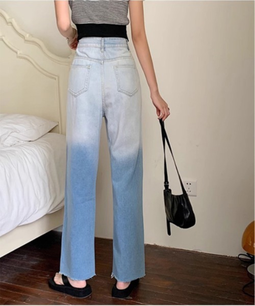 gossip！ロサンゼルス（ゴシップロサンゼルス）の「グラデーションカットアウト　ダメージデニムパンツ（デニムパンツ・レディース・ライトブルー・S/M/L）」の8枚目の写真