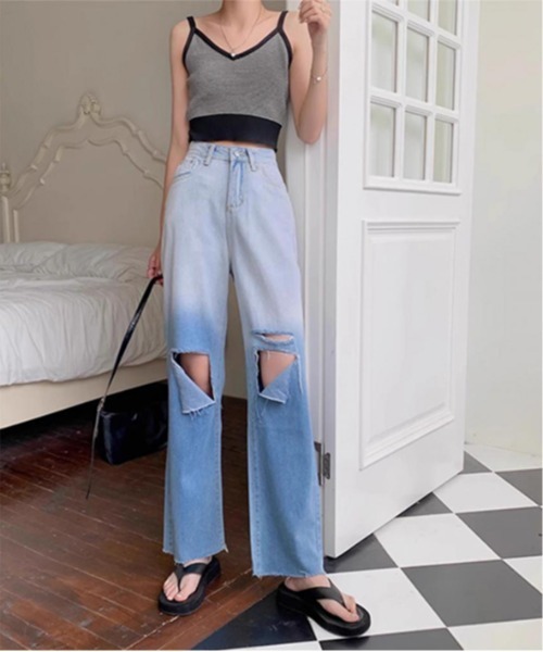 gossip！ロサンゼルス（ゴシップロサンゼルス）の「グラデーションカットアウト　ダメージデニムパンツ（デニムパンツ・レディース・ライトブルー・S/M/L）」の10枚目の写真