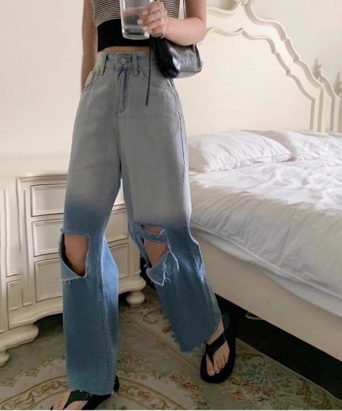 gossip！ロサンゼルス（ゴシップロサンゼルス）の「グラデーションカットアウト　ダメージデニムパンツ（デニムパンツ・レディース・ライトブルー・S/M/L）」の15枚目の写真