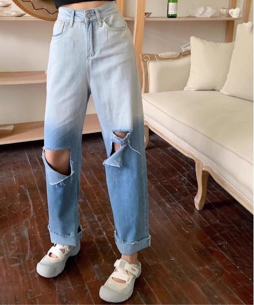 gossip！ロサンゼルス（ゴシップロサンゼルス）の「グラデーションカットアウト　ダメージデニムパンツ（デニムパンツ・レディース・ライトブルー・S/M/L）」の16枚目の写真