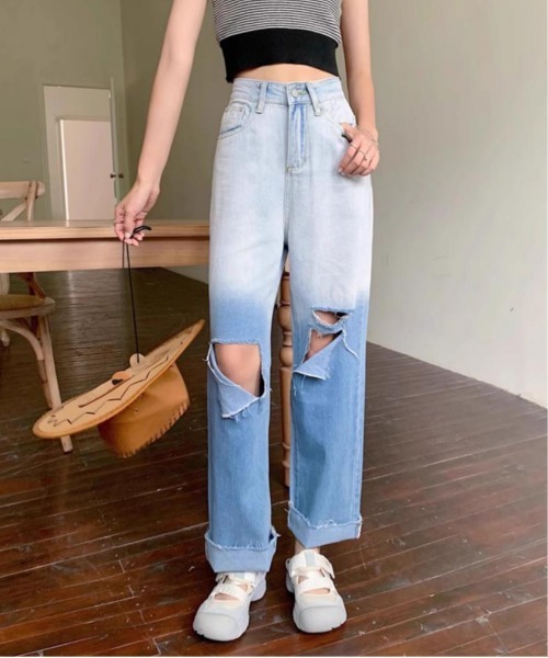 gossip！ロサンゼルス（ゴシップロサンゼルス）の「グラデーションカットアウト　ダメージデニムパンツ（デニムパンツ・レディース・ライトブルー・S/M/L）」の18枚目の写真