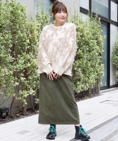 チチカカ（チチカカ）の「ヤクタッチフェザーニットプルオーバー（ニット/セーター・レディース・ブラック/パープル/アイボリー・FREE）」の7枚目の写真