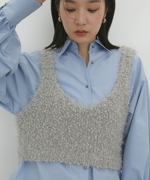 VIS(ビス)の「【前後2WAY】ポンポンシャギーニットビスチェ(キャミソール・レディース・キナリ/ブラック/グレー・FREE)」の4枚目の写真