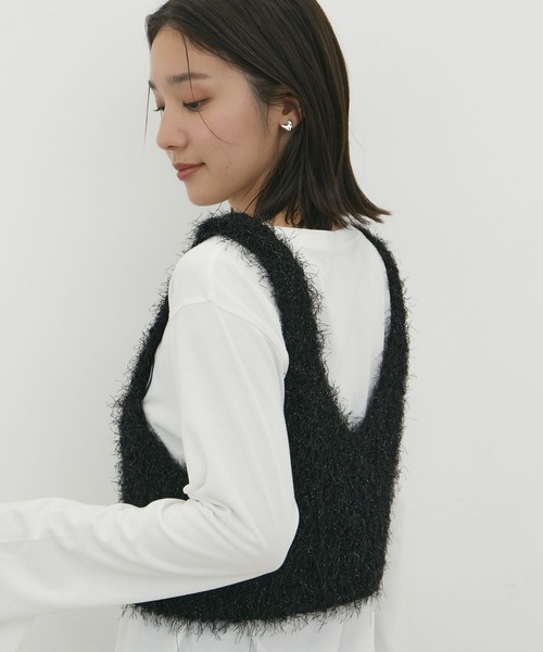 VIS(ビス)の「【前後2WAY】ポンポンシャギーニットビスチェ(キャミソール・レディース・キナリ/ブラック/グレー・FREE)」の16枚目の写真