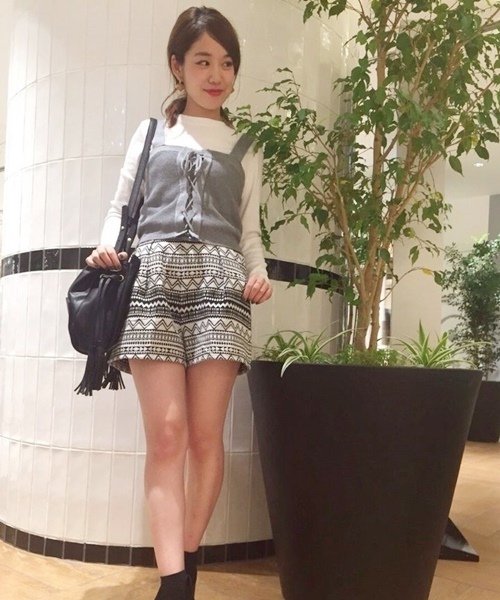 Chico（チコ）の「【who's who Chico】ニットビスチェset（キャミソール・レディース・ベージュ/ブラック/グレー・FREE）」の10枚目の写真