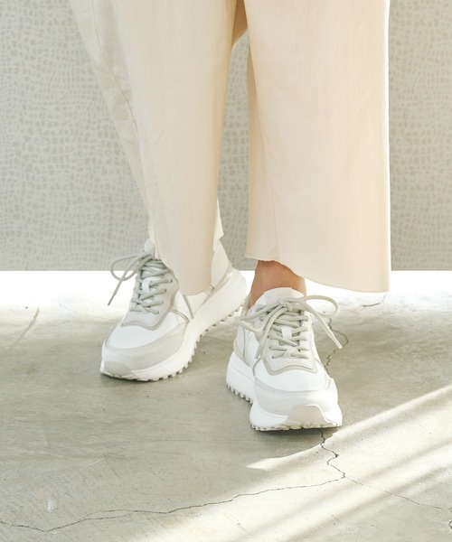 Lucida（ルシーダ）の「Asterism/バイカラー厚底スニーカー（スニーカー・レディース・ブラウン系その他/ブラック/アイボリー/グリーン系その他・38/37/36/35/40/39）」の7枚目の写真