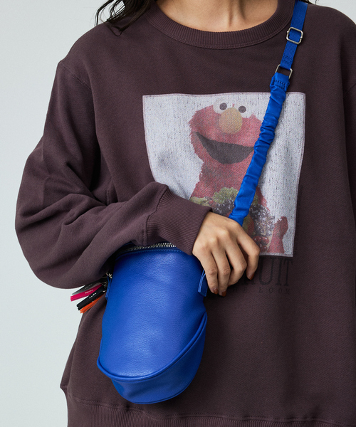 ABAHOUSE（アバハウス）の「【 cheek/チーク】C23005 egg pouch shoulder/ショルダーポーチ/ユニセックス（ショルダーバッグ・メンズ・グリーン/ブルー/ブラック/アイボリー・フリー）」の4枚目の写真