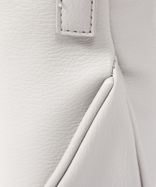 ABAHOUSE（アバハウス）の「【 cheek/チーク】C23005 egg pouch shoulder/ショルダーポーチ/ユニセックス（ショルダーバッグ・メンズ・グリーン/ブルー/ブラック/アイボリー・フリー）」の5枚目の写真