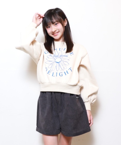 RiCO SUCRE（リコシュクレ）の「RiCO SUCRE/リコシュクレ　フラワープリントプルオーバー（スウェット・キッズ・サックスブルー/アイボリー/杢グレー・160/150/140/130）」の7枚目の写真