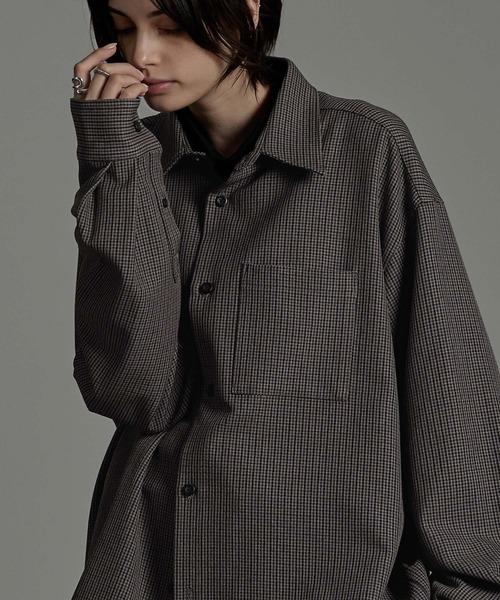 CIYOT（シヨウト）の「【CIYOT-シヨウト-】ラスターレスウールライクオーバーサイズシャツ（シャツ/ブラウス・メンズ・ベージュ系/ホワイト/ダークグレー/ダークブラウン系/グレー系/チャコールグレー/グレー/サックスブルー/ワイン/グレイッシュブルー・M/L）」の5枚目の写真