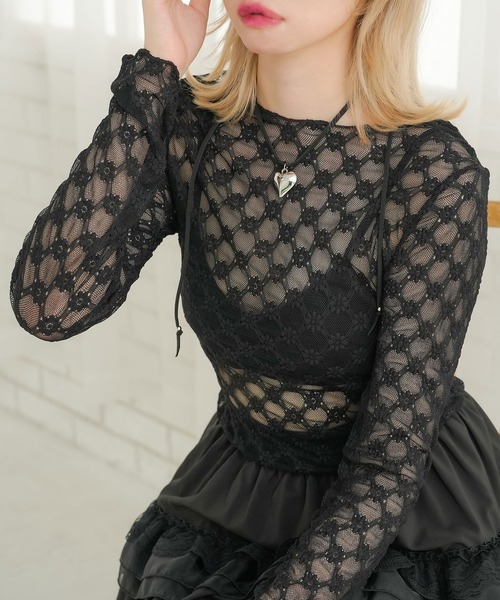 DearMyLoveRose(ディアマイラブローズ)の「フラワーレースシアートップス(Tシャツ/カットソー・レディース・ホワイト/ブラック・FREE)」の2枚目の写真